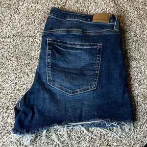 American Eagle stretch midi short, size 14